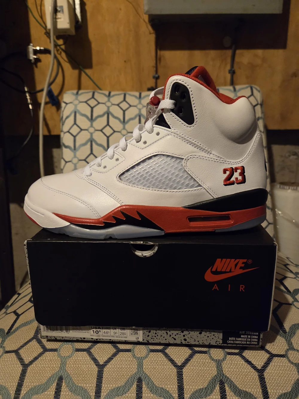 Jordan 5 Retro Men’s Sneakers — White/Red/Black